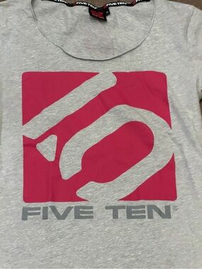 Woman’s Five Ten Gray Scoop Neck Tee with Pink Logo